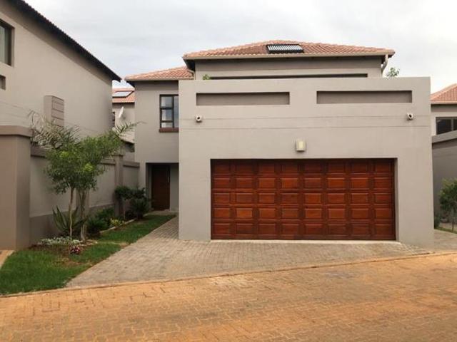 House for rent in Waterkloof, Gauteng