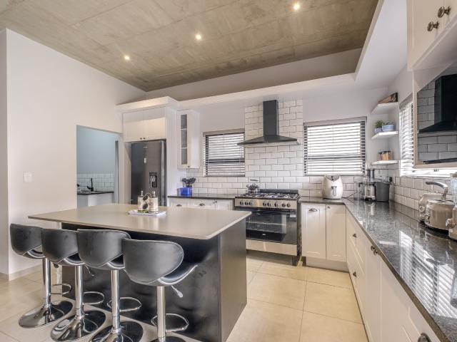 House for rent in Waterkloof, Gauteng