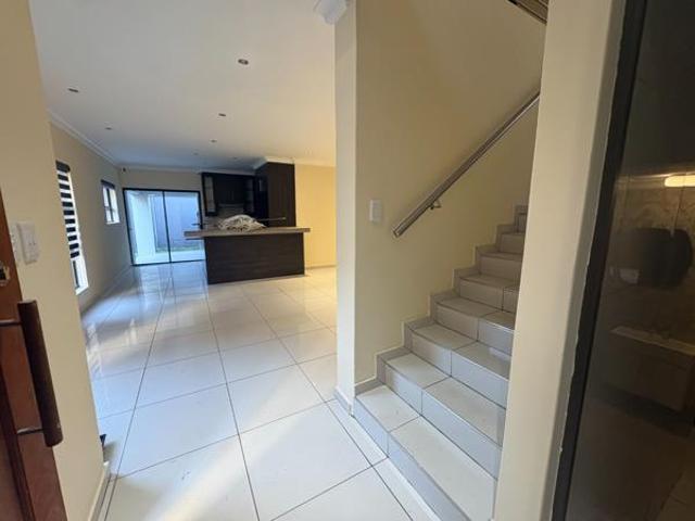 House for rent in Waterkloof, Gauteng