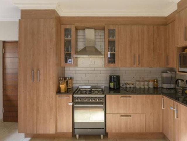 House for rent in Waterkloof, Gauteng