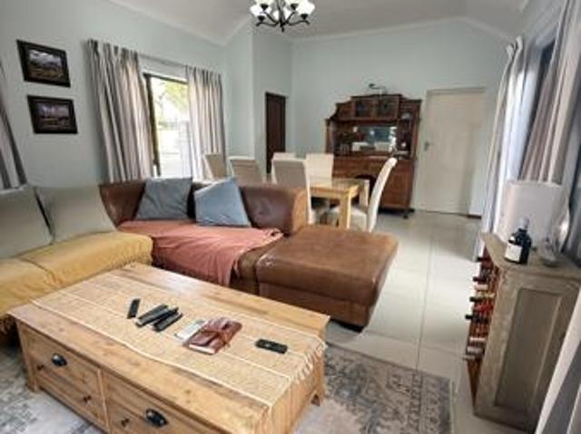 House for rent in Waterkloof, Gauteng