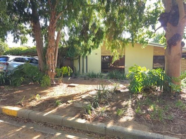 House for rent in Onder-Papegaaiberg, Stellenbosch Local Municipality