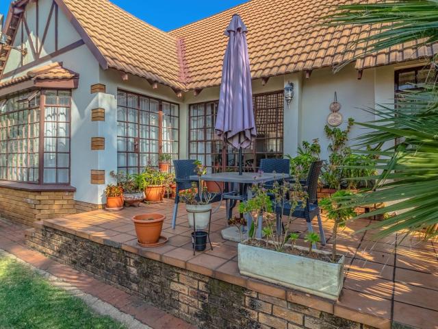 House for sale in Bedfordview, City of Ekurhuleni Metropolitan Municipality