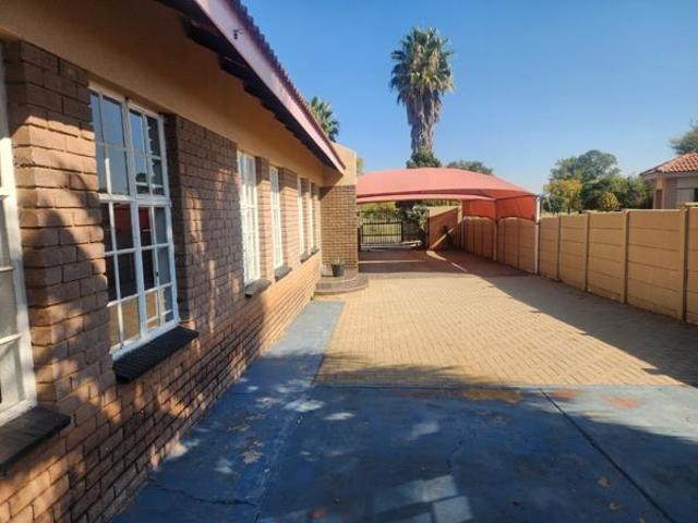 House for sale in Dr Kenneth Kaunda, North West