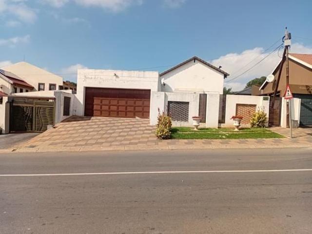 House for rent in Vosloorus, Gauteng