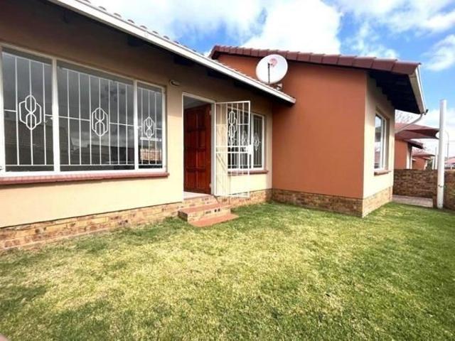 House for rent in Vosloorus, Gauteng