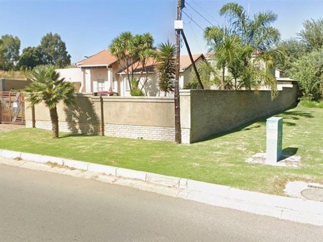 House for rent in Vosloorus, Gauteng