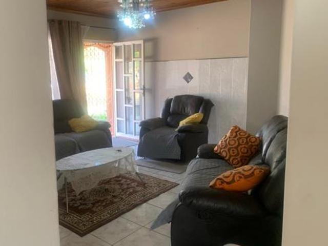 House for sale in Mount Moreland, Kwazulu-natal