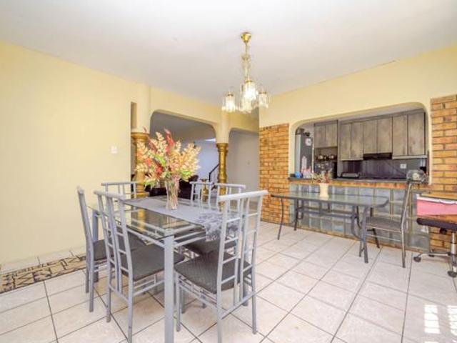 House for sale in Mount Moreland, Kwazulu-natal