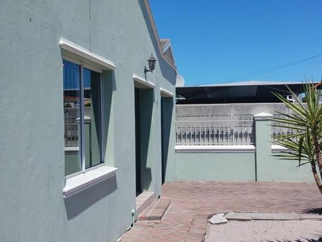 House for sale in Cape Town, Western Cape