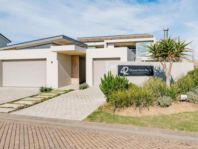 House for sale in Groot Brak Rivier, Western Cape