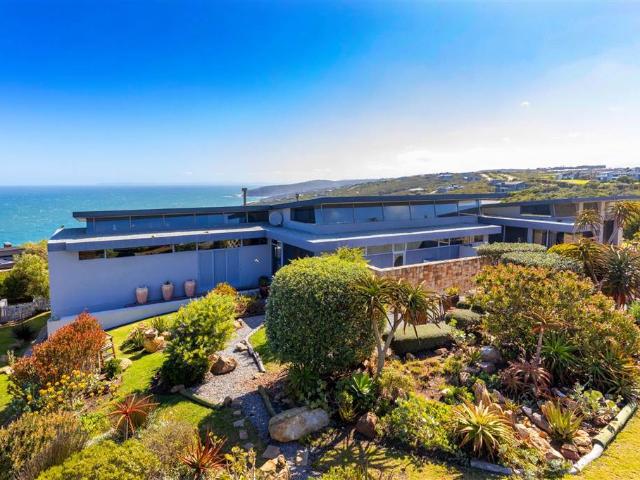 House for sale in Groot Brak Rivier, Western Cape