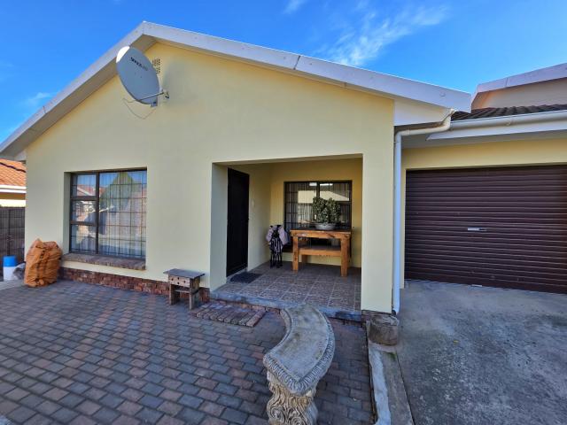 House for sale in Groot Brak Rivier, Western Cape