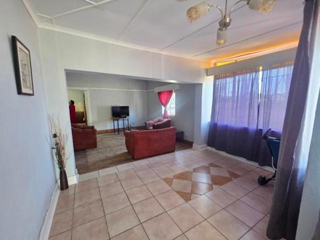 House for sale in Oudtshoorn Local Municipality, Garden Route District Municipality