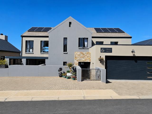 House for sale in Groot Brak Rivier, Western Cape