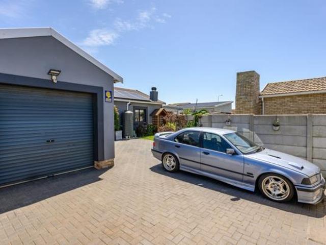 House for sale in Nelson Mandela Bay Ward 18, Nelson Mandela Bay Metropolitan Municipality
