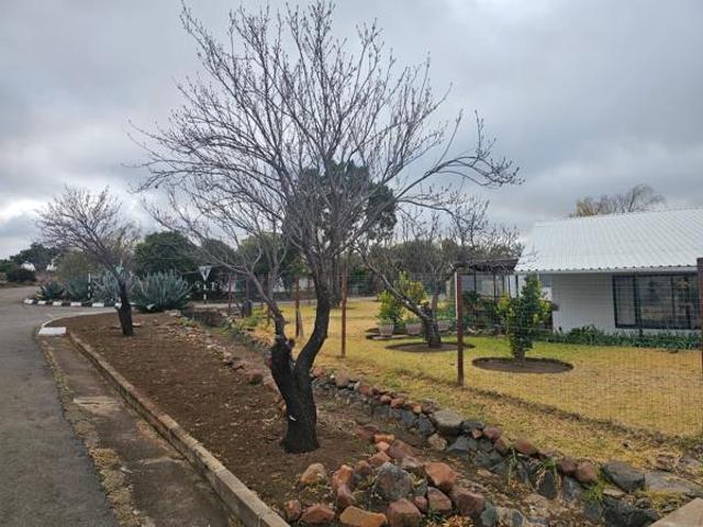 House for sale in Dordrecht, Eastern Cape