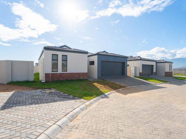 House for sale in Onverwacht, Western Cape