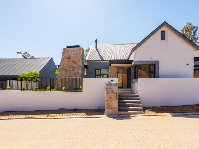 House for rent in Onverwacht, Western Cape