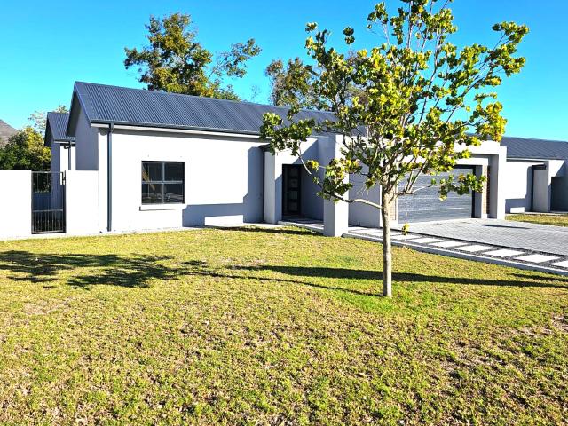 House for sale in Onverwacht, Western Cape