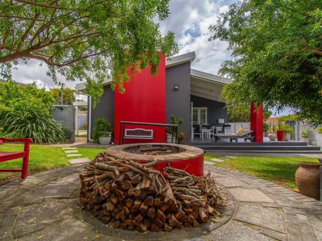 House for sale in Baardskeerdersbos, Western Cape