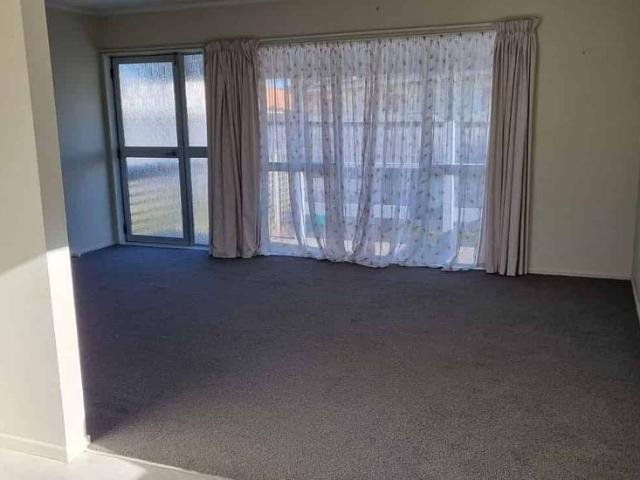 House for rent in Paraparaumu, Wellington