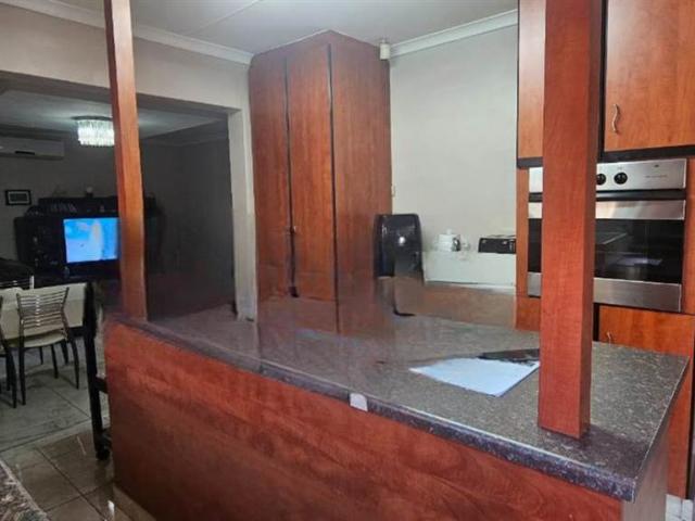 House for sale in Mount Moreland, Kwazulu-natal