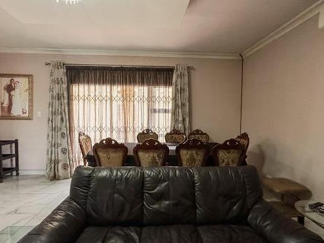 House for sale in Verulam, eThekwini Metropolitan Municipality