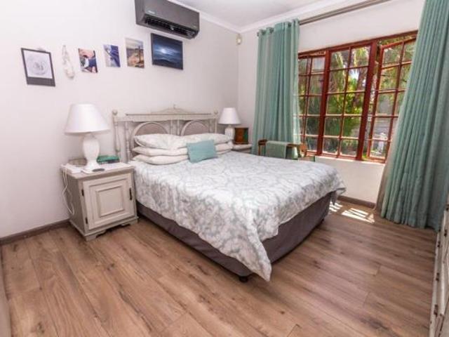 House for sale in Cape Town, Western Cape