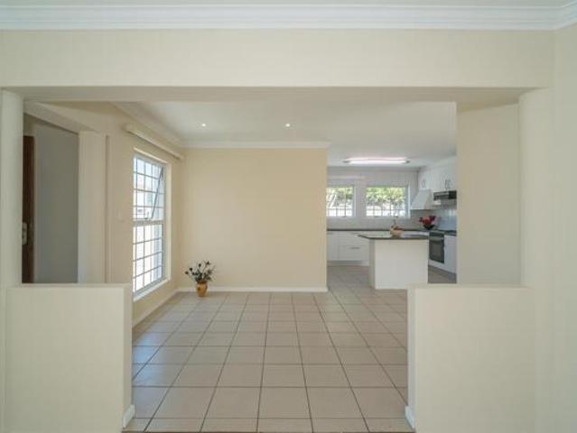 House for sale in Cape Town, Western Cape