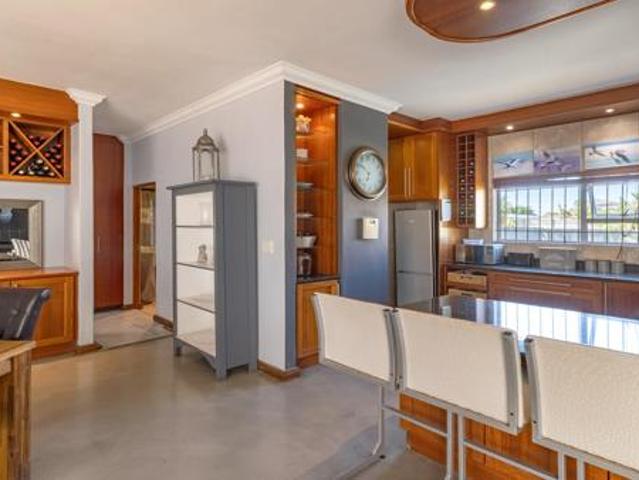 House for sale in Cape Town, Western Cape