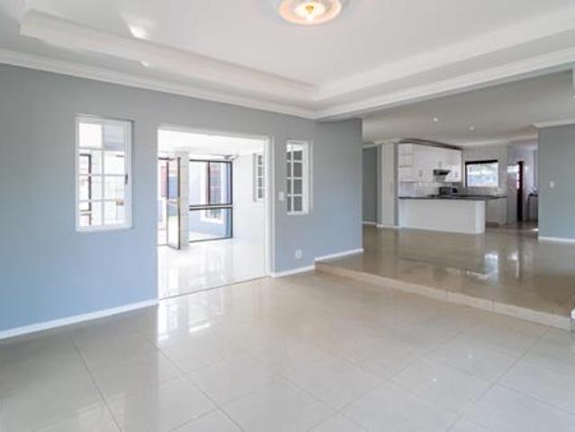 House for sale in Cape Town, Western Cape
