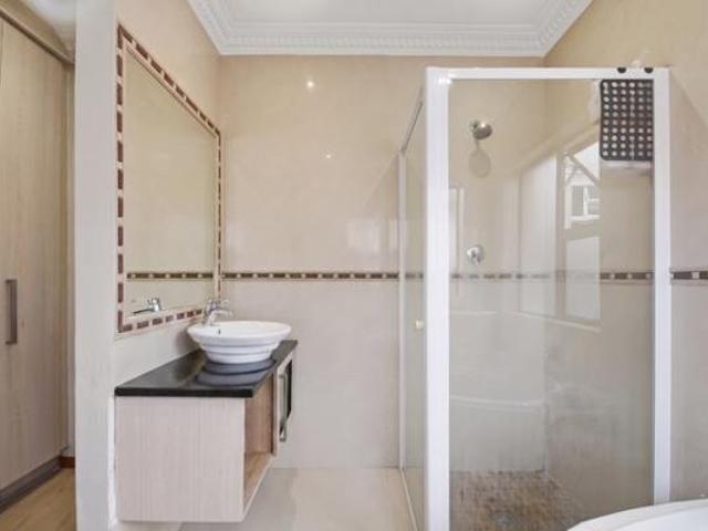 House for sale in Cape Town, Western Cape