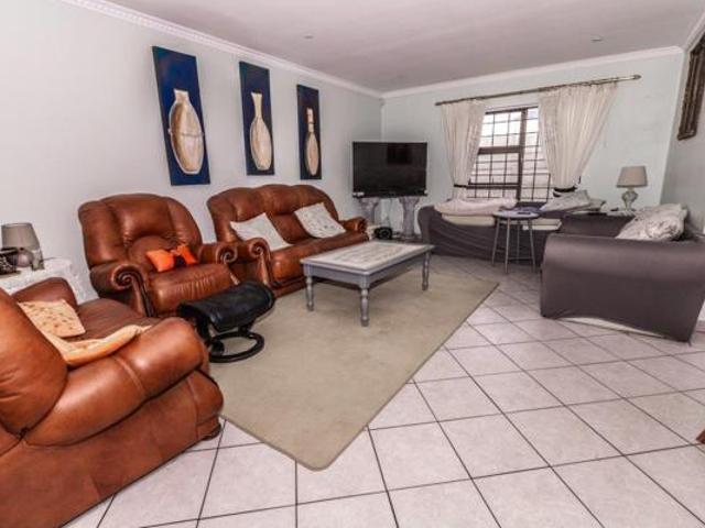 House for sale in Cape Town, Western Cape