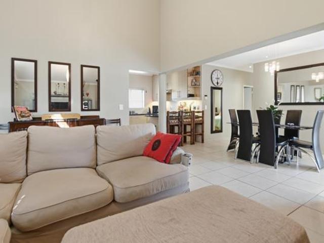 House for sale in Cape Town, Western Cape