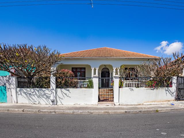 House for sale in Parow, Western Cape