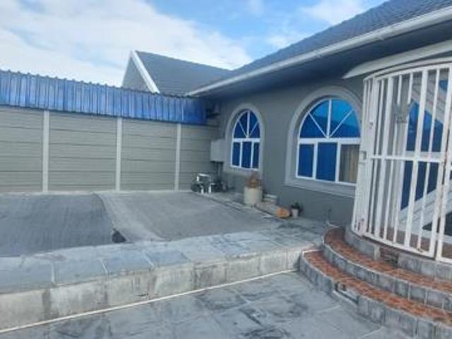 House for sale in Cape Town, Western Cape