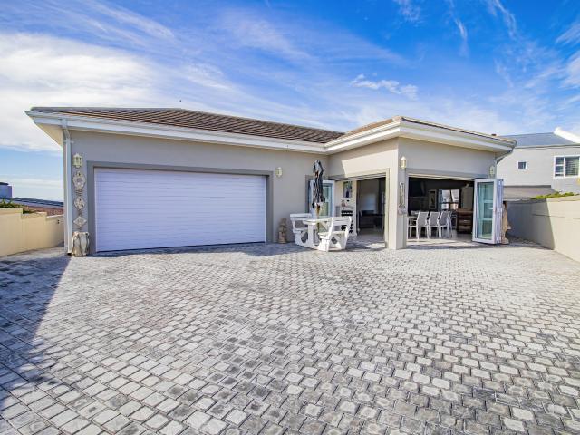 House for sale in West Coast, Riebeeck Valley