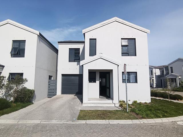 House for sale in Kraaifontein, Western Cape