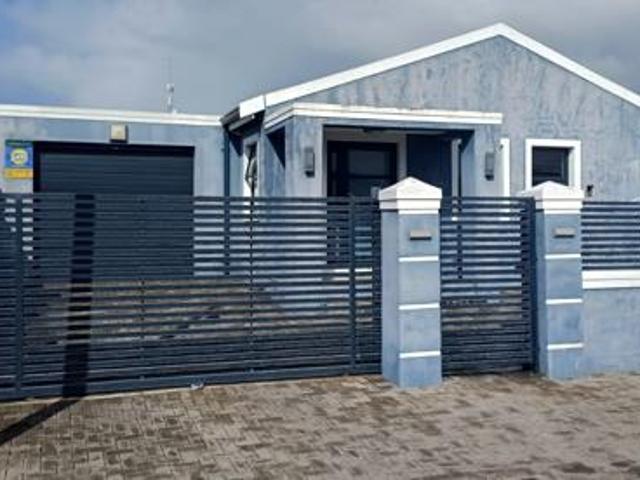 House for sale in Cape Town, Western Cape
