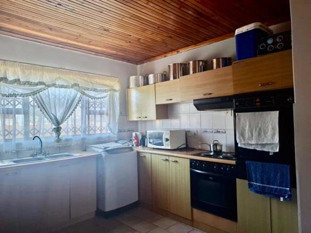 House for rent in Jeffreys Bay, Kouga Local Municipality