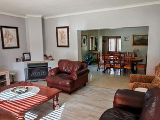 House for sale in Cape Town, Western Cape