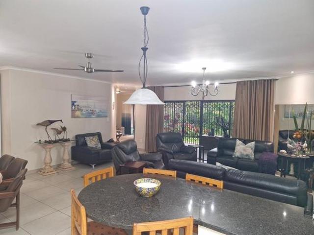 House for sale in Pennington, uMdoni Local Municipality