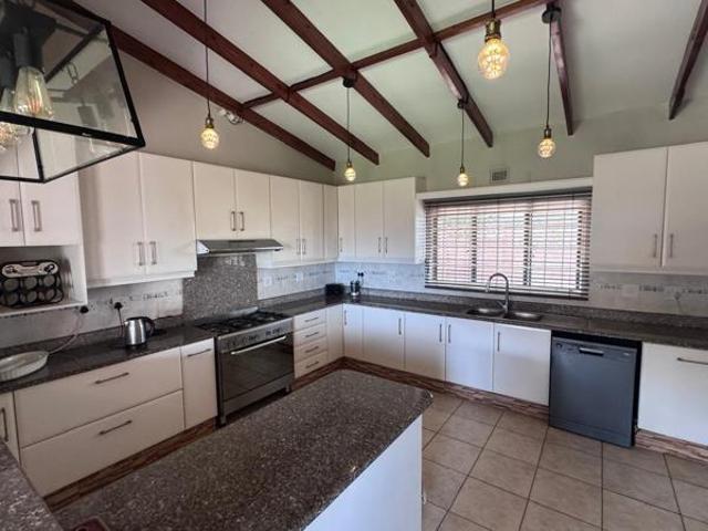 House for sale in Ugu District Municipality, Kwazulu-natal