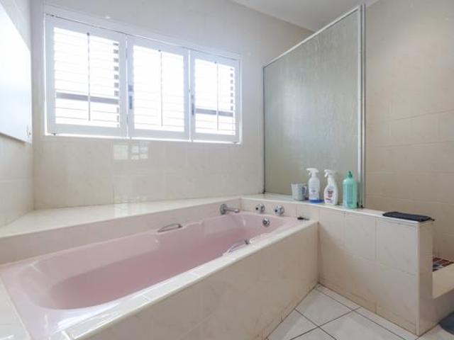 House for sale in Ugu District Municipality, Kwazulu-natal