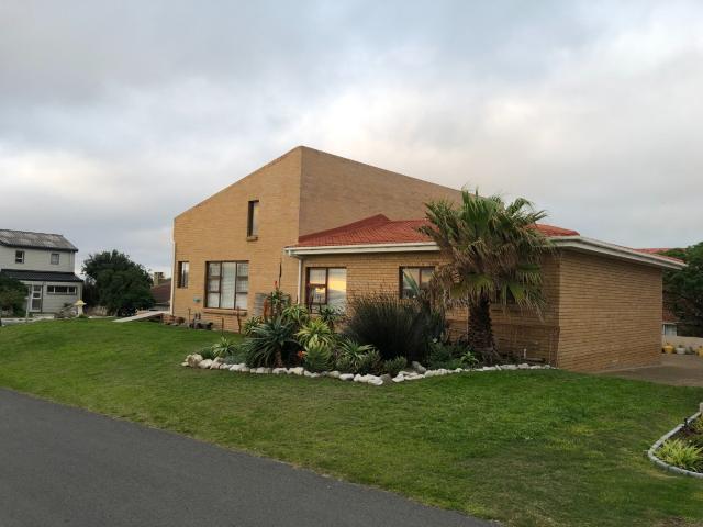 House for sale in Baardskeerdersbos, Western Cape