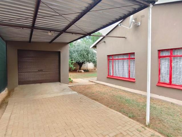 House for sale in Xhariep District Municipality, Free State