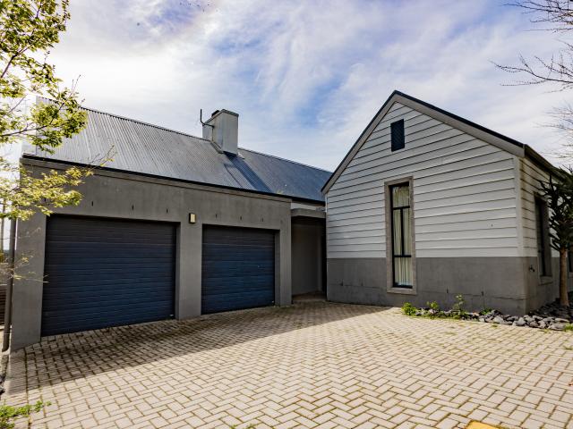 House for sale in Philadelphia, Western Cape