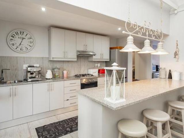 House for sale in Cape Town, Western Cape