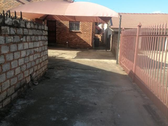 House for sale in Waterkloof, Gauteng